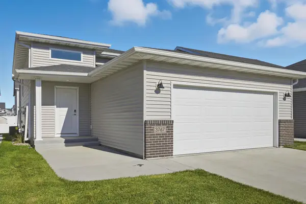 3767 Chinook DR S, Fargo, ND 58104