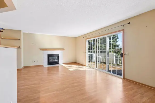 7623 Nicholas WAY, Chanhassen, MN 55317