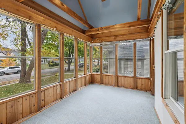 2910 Edgewood AVE S, Saint Louis Park, MN 55426