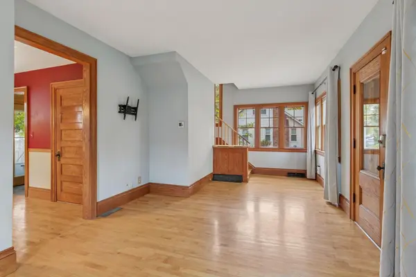 2910 Edgewood AVE S, Saint Louis Park, MN 55426