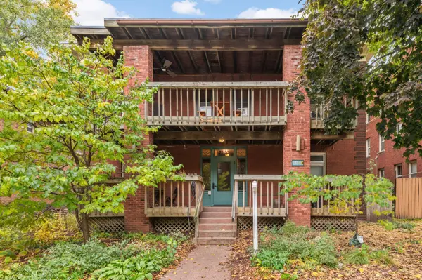 2100 Garfield AVE #3, Minneapolis, MN 55405