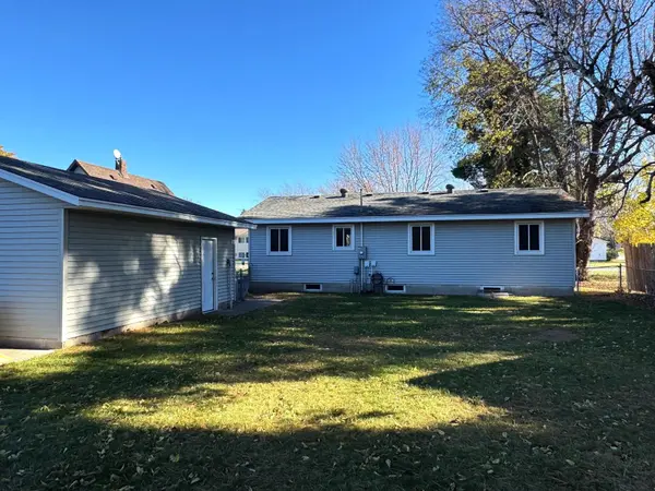 803 7th AVE N, Princeton, MN 55371