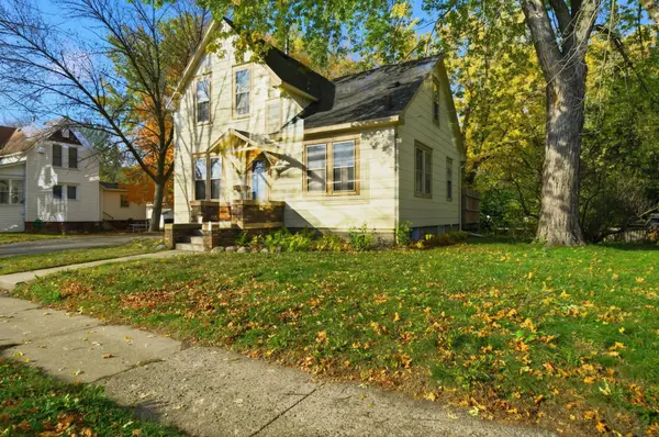 536 Garfield AVE, North Mankato, MN 56003