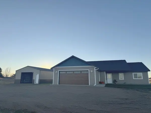1956 228th LN W, Mora, MN 55051