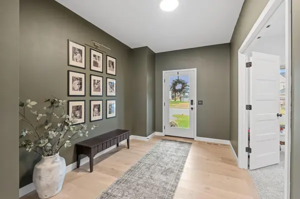17926 Hidden Creek TRL, Lakeville, MN 55044