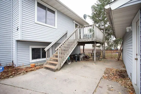 7841 Rimbley RD, Woodbury, MN 55125