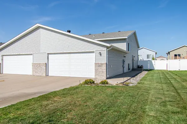 4807 51st AVE S, Fargo, ND 58104