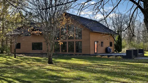 463 Byes AVE NW,  Solway,  MN 56678