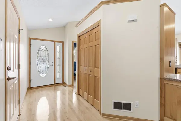 5829 Forestview LN N, Plymouth, MN 55442