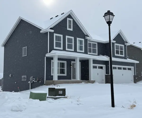 2045 Tamarack RD, Carver, MN 55315