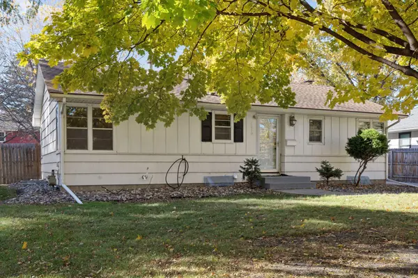 1410 Hillsboro AVE S, Saint Louis Park, MN 55426