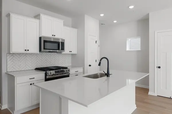 358 Trenton LN, West Saint Paul, MN 55118