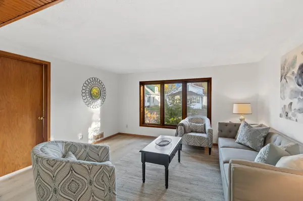 118 9th AVE S, South Saint Paul, MN 55075