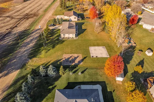 505 W 8th AVE, Osakis, MN 56360