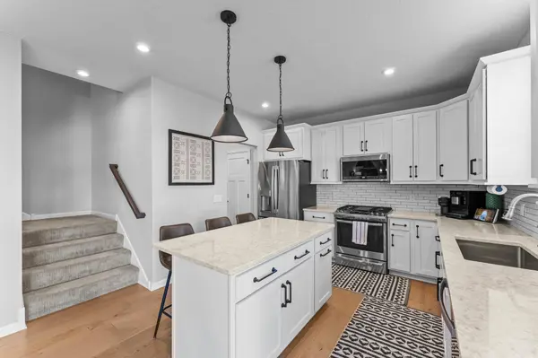 18335 Glenbridge AVE, Lakeville, MN 55044