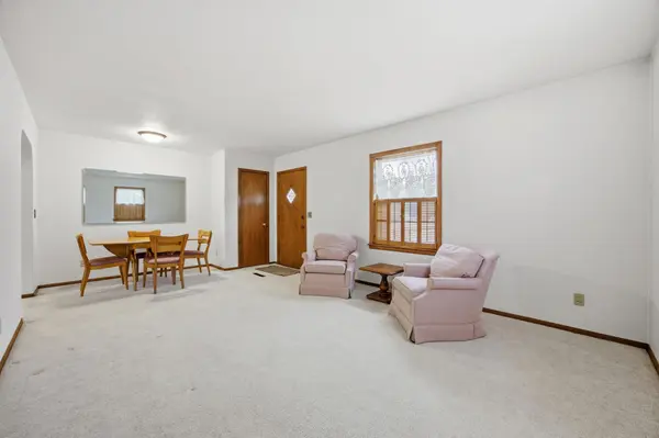 1720 12th ST S, Moorhead, MN 56560