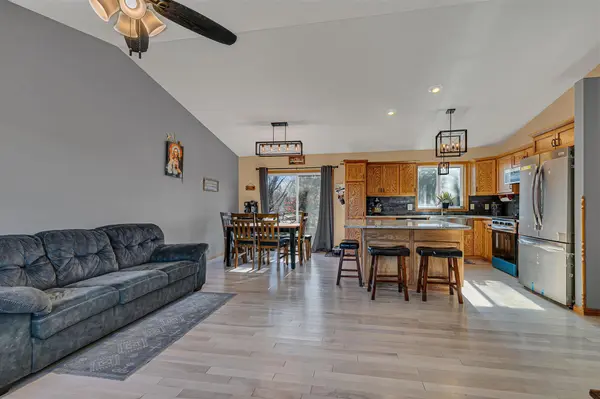506 Oak Pond DR, Sartell, MN 56377