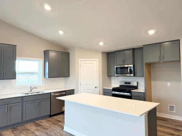 588 Greywood BLVD SW, Delano, MN 55328