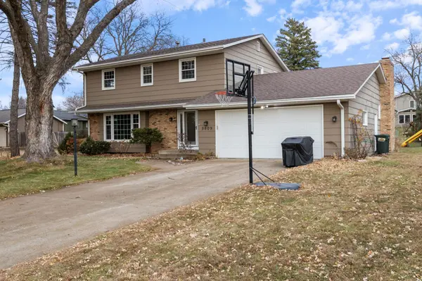 9609 Vincent AVE S, Bloomington, MN 55431