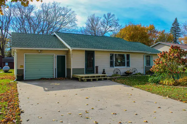 311 Carolina AVE, Hoffman, MN 56339