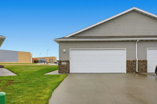 1133 39th AVE S, Moorhead, MN 56560
