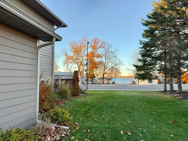 625 Main ST W, Isle, MN 56342