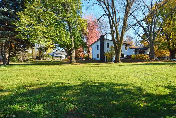4200 Terrace LN, Minnetonka, MN 55305