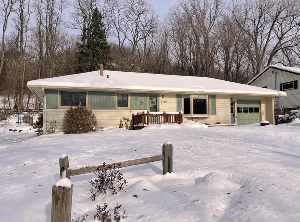 1108 Hawthorn ST,  Red Wing,  MN 55066