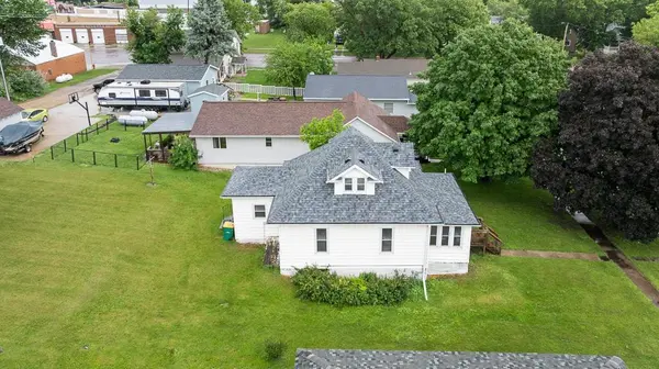 230 4th ST, Balaton, MN 56115
