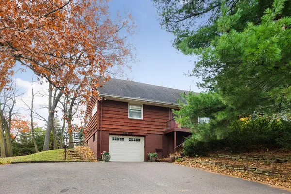 18701 South LN, Minnetonka, MN 55345