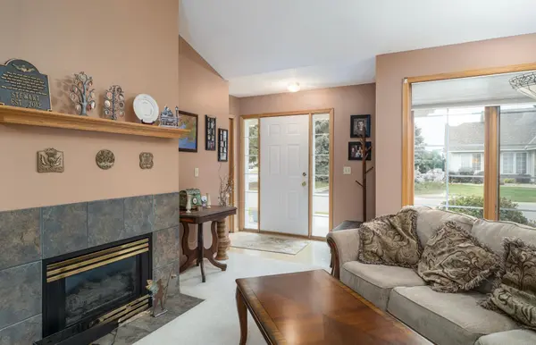3233 Northdale LN NW, Coon Rapids, MN 55448