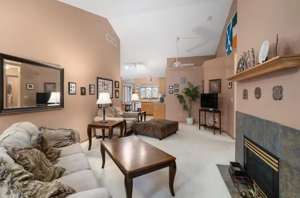 3233 Northdale LN NW, Coon Rapids, MN 55448
