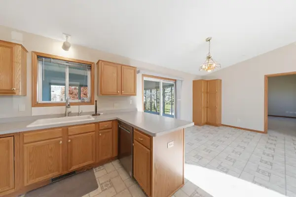 9100 Hampshire AVE N, Brooklyn Park, MN 55445