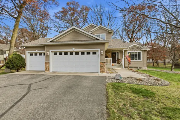 608 Oakwood DR, Saint Cloud, MN 56304