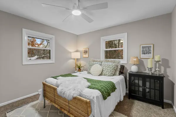 5610 Spencer Brook DR NW, Cambridge, MN 55008