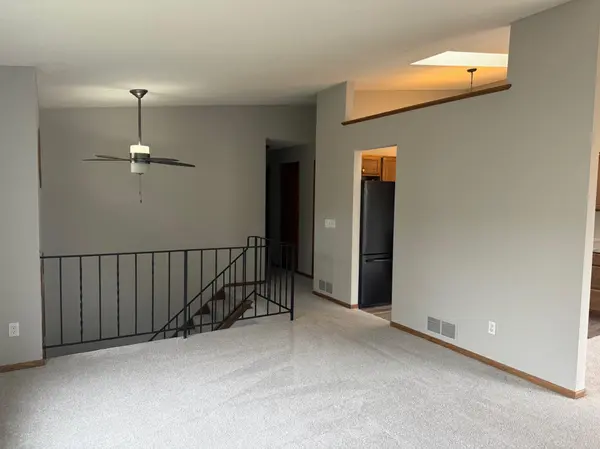7655 Afton CT, Woodbury, MN 55125
