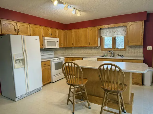 15356 Sunset Hill DR, Detroit Lakes, MN 56501