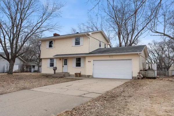 7624 Daleview DR, Brooklyn Park, MN 55443
