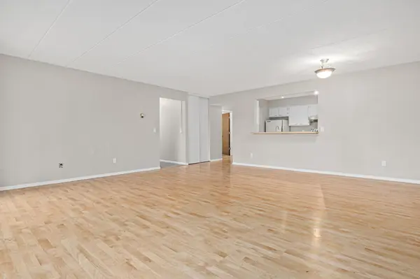 3320 Louisiana AVE S #112, Saint Louis Park, MN 55426