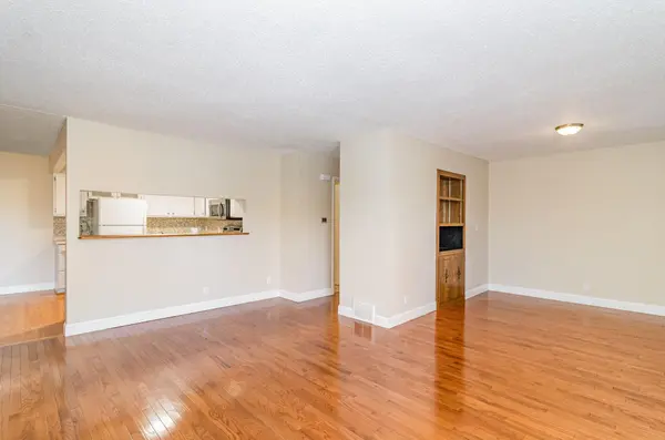 7500 Landau DR, Bloomington, MN 55438