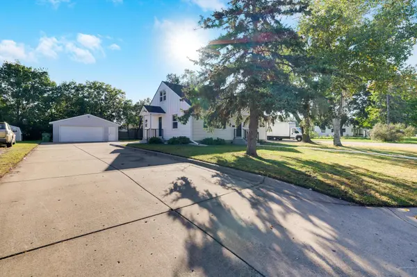 100 4th AVE SE, Osseo, MN 55369