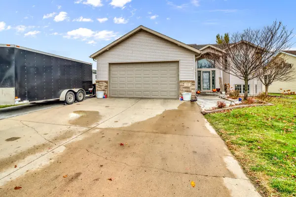 723 16 AVE W, West Fargo, ND 58078