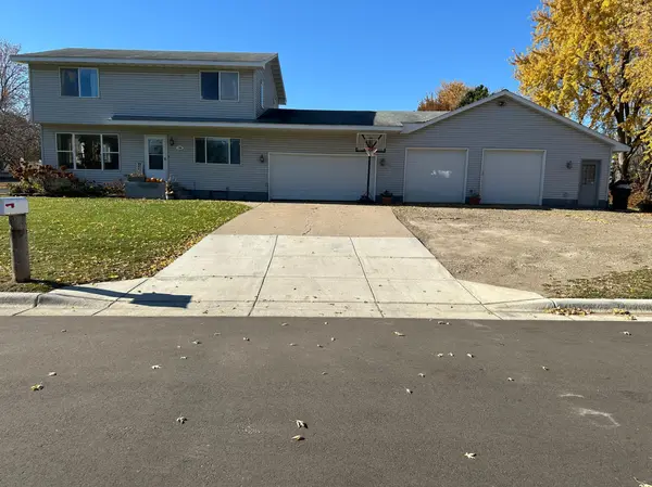 180 Brown AVE S,  Annandale,  MN 55302
