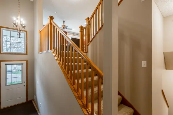 3611 Hazel TRL #G, Woodbury, MN 55129