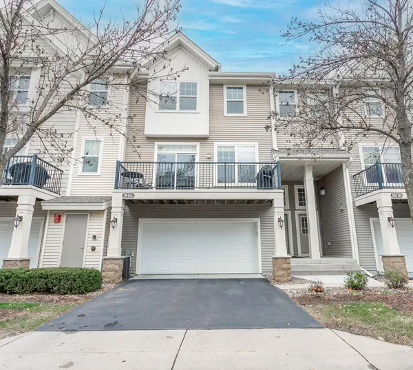 3611 Hazel TRL #G, Woodbury, MN 55129