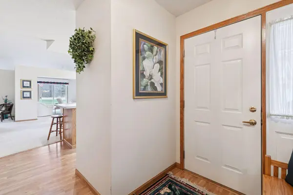 604 Cherrywood CT, Red Wing, MN 55066