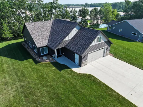 250 Rodeo RD,  Alexandria,  MN 56308
