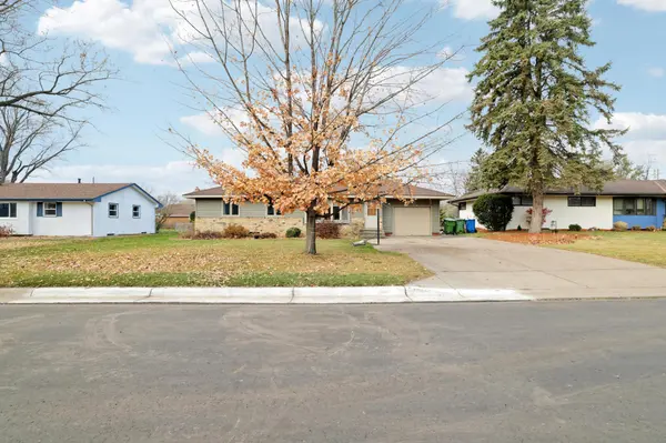 2300 Thorndale AVE, New Brighton, MN 55112