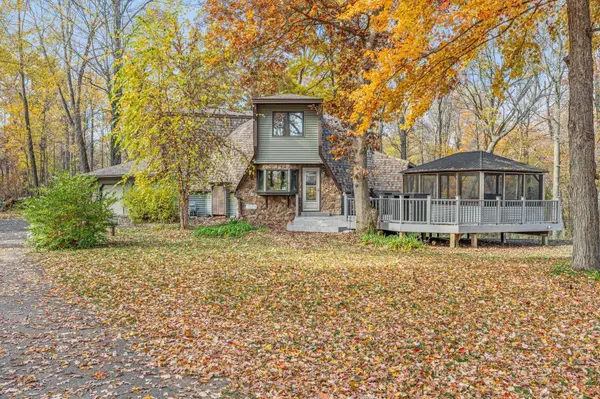 12162 245th ST, Chisago City, MN 55013