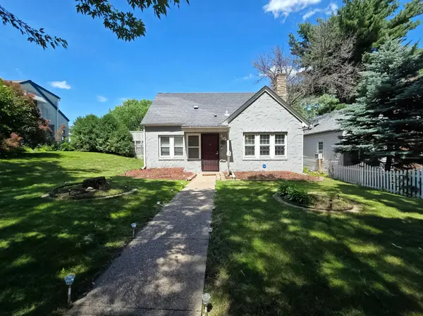 1803 Bush AVE E, Saint Paul, MN 55119